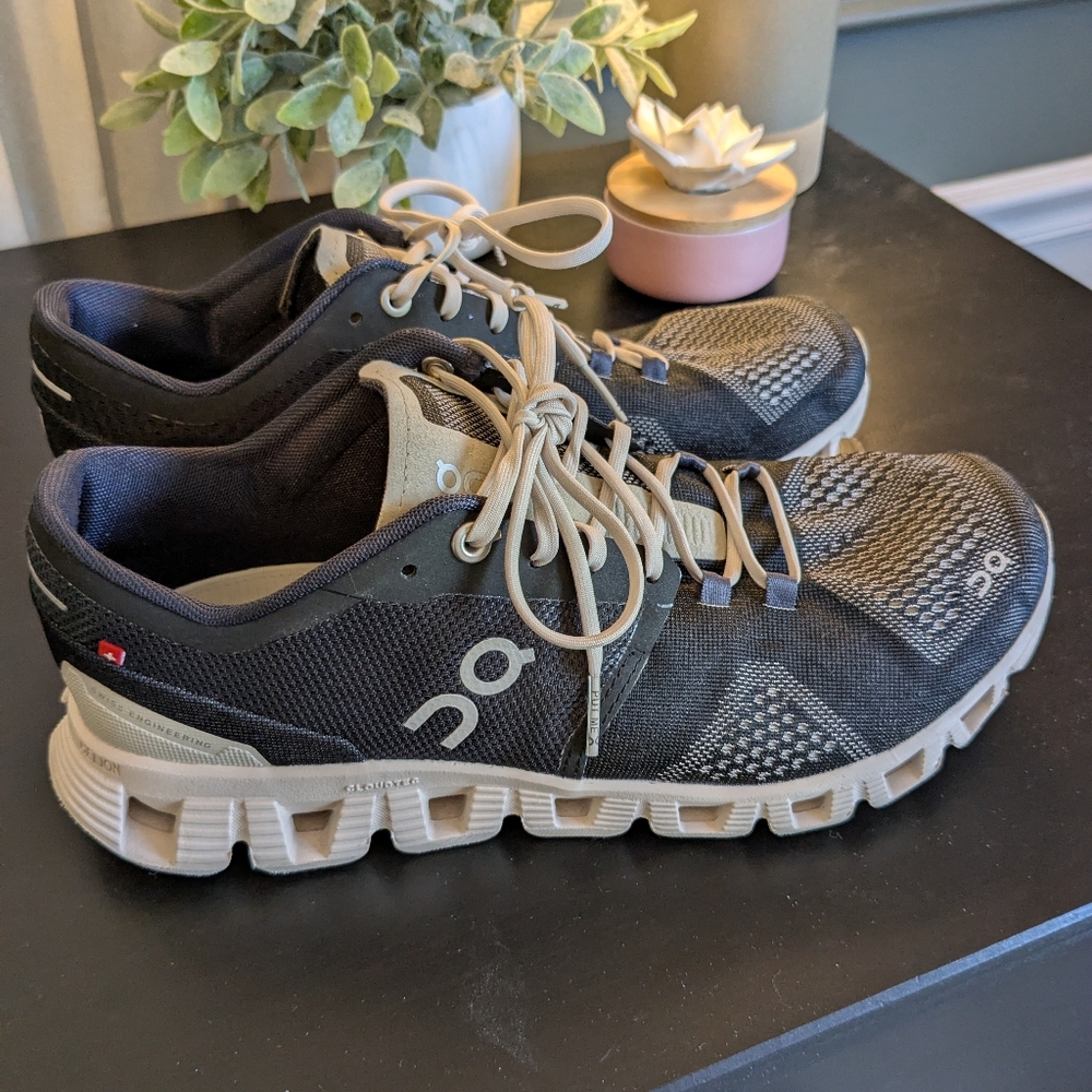 On Cloud X Running Shoes